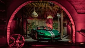 Ferrari 296 Speciale llega a Chile: más ligero, más potente y enfocado en la emoción al volante