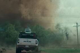 Todo vuela en el tráiler de Twisters