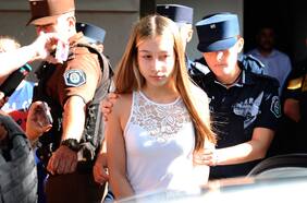 Prisión perpetua para joven acusada de matar a su exnovio en Argentina