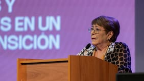 Bachelet retoma agenda internacional en medio de duro momento de su candidatura a la ONU y gestiona visita a Brasil