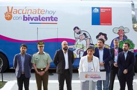 Ministra Aguilera evalúa positivamente refuerzo a la campaña con bivalente: “Hemos visto un aumento en la velocidad de vacunación”