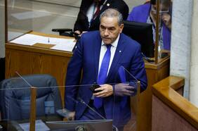 Hija del senador Fidel Espinoza lleva siete días inubicable tras visitar Valle de Cochamó