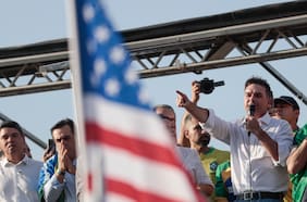 Flávio Bolsonaro pide a Trump que catalogue como terroristas a los dos mayores grupos criminales de Brasil