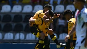 El pirata hace pie: el campeón Coquimbo recupera sensaciones y vence a Palestino con uno menos