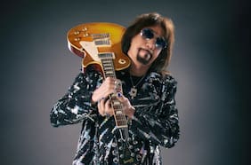 Cuál fue la causa de muerte de Ace Frehley, legendario fundador y guitarrista de Kiss