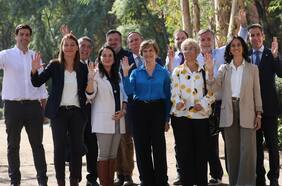 Matthei reestructura modelo de vocerías y afina estrategia para enfrentar a abanderado oficialista tras primarias