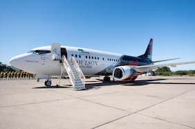 Boeing 737 “Fireliner”: nuevo avión de combate a incendios forestales llega a la Región de Valparaíso