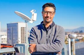 Raúl Valenzuela, el científico chileno que persigue tornados