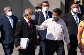 Primer ministro de Perú genera repudio al mencionar a Adolf Hitler como modelo a seguir y luego se disculpa ante Israel