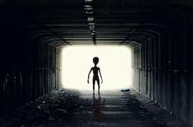 Por qué la idea de que los extraterrestres visitaron la Tierra se está volviendo peligrosa