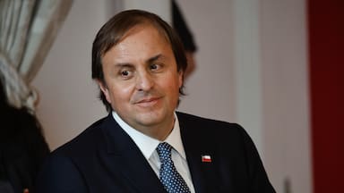 Francisco Riveros aborda su llegada al Mindep y la polémica salida de Duco: “Nos vamos a reunir a hacer un traspaso”