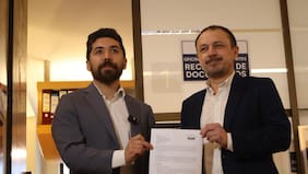 Diputados de oposición recurren a Contraloría para que se investiguen vínculos de asesor argentino Fernando Cerimedo en Chile
