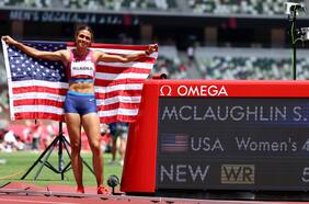 La súperpista de Tokio: la revolucionaria carpeta que se llena de récords mundiales en el atletismo olímpico