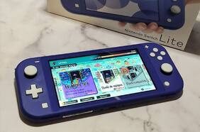 ¿Qué tal está el nuevo modelo azul de la Nintendo Switch Lite?