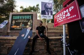 La historia del académico de la Universidad de California detrás de “Lomez”, la influyente figura de extrema derecha