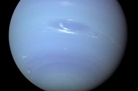 Desde Chile detectan misteriosa mancha oscura en Neptuno