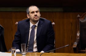 36 académicos cuestionan AC contra Nicolás Grau: “Se degrada la facultad fiscalizadora del Congreso”