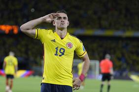 Rafael Santos Borré, la figura de Colombia que amenaza a Chile