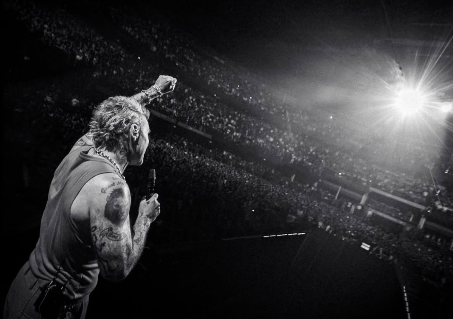 Robbie Williams en Colombia.
Fotos: @charlielightening/@thomrylance