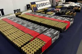 Dejan en prisión preventiva a tres miembros de una organización criminal en Arica: se les incautaron más de mil municiones