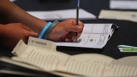 Elecciones 2025: Servel reporta un 27,4% de mesas constituidas en Chile y el extranjero