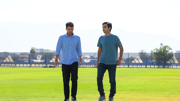 Con la lista de refuerzos en mano: la primera orden de Paqui Meneghini en la U que involucra a los juveniles