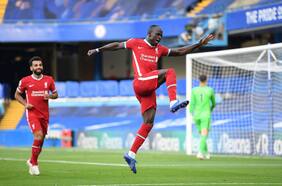Mané conquista Stamford Bridge y le da una nueva victoria al Liverpool