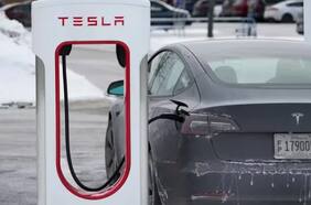 Ola de frío extremo deja “cementerios de Tesla” en Estados Unidos