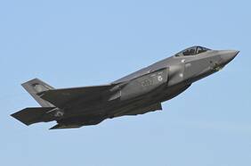 Pánico por avión militar perdido: el piloto salió eyectado en pleno vuelo