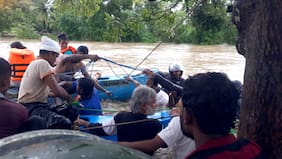 Inundaciones y deslizamientos de tierra dejan al menos 600 muertos en Asia