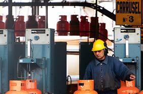 El intento de Brasil por prohibir la venta directa a clientes de gas licuado por distribuidores mayoristas que fue desechado