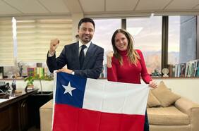 Alcalde Carter suma tensión en Chile Vamos: anuncia apoyo a candidata republicana para gobernación metropolitana