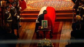 Kast asiste a funeral de sargento Figueroa en Puerto Montt y llama a “cuidar y respetar a Carabineros”