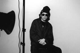 Escupir canciones (y merca): Calamaro nadando las aguas de El Salmón