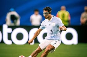 Regalón de Marcelo Bielsa en Uruguay lo defiende: “Se manipuló mucho la información para dejarlo mal parado”