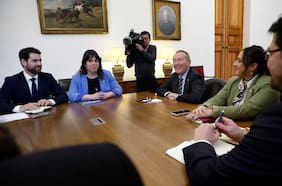 Gobierno mantendrá diseño de megarreforma pese a peticiones del FA y el PC