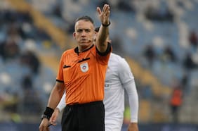 “Después salen al extranjero y no es lo mismo”: la crítica del árbitro Héctor Jona por las simulaciones en el fútbol chileno