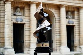 Le Mans presenta su trofeo para la edición centenario