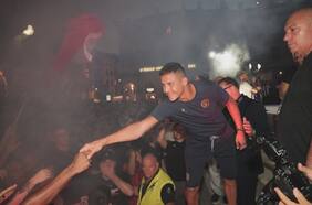 Hinchas de Udinese declaran la guerra al técnico: “Un campeón como Sánchez no puede ser tratado de esa manera”