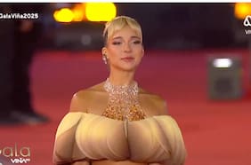 Princesa Alba aparece en la gala del Festival de Viña vestida de digüeñe, el hongo endémico de Chile