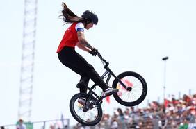 La emoción de Macarena Pérez tras su gran actuación en la final del BMX Freestyle