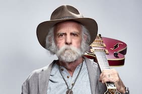 Muere Bob Weir, guitarrista y miembro fundador de la banda Grateful Dead