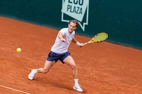 A los 45 años: Diego Forlán cumple un gran sueño y debutará en un torneo de tenis profesional