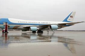 ¿Un nuevo Air Force One “regalado” por Qatar a Trump?: la polémica en torno al avión presidencial de EE.UU.