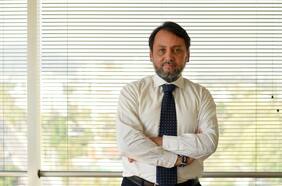 Javier Fuenzalida asume como presidente de Clínicas de Chile y promete dar continuidad a la línea de trabajo del gremio