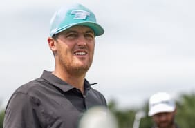 “De las puertas de la inmortalidad a estar fuera en tres años”: la reacción internacional al retiro de Mito Pereira