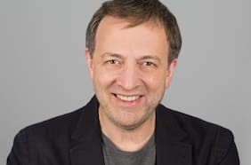 Misha Glenny: “Habrá una ola de ajuste de cuentas político después de esta pandemia”