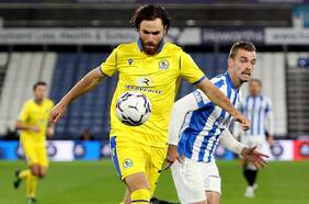 Sigue encendido: Ben Brereton anota un doblete en la derrota del Blackburn ante el Huddersfield Town