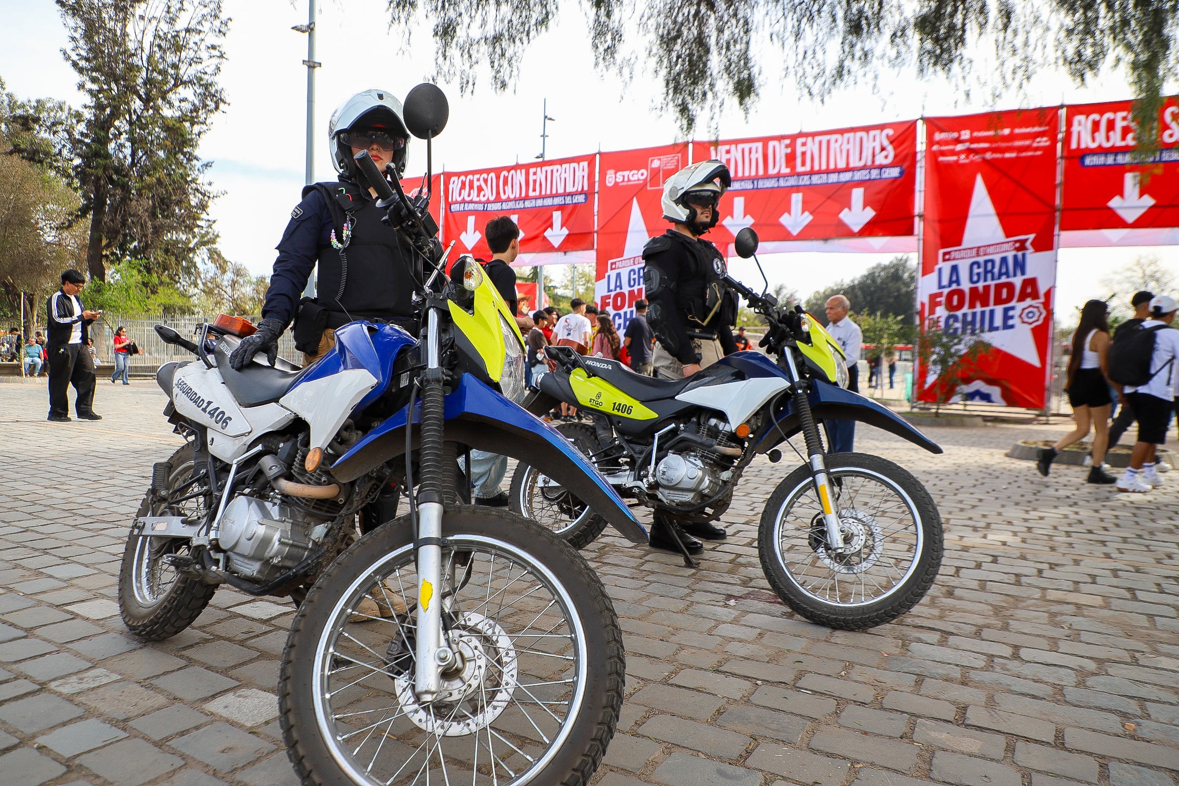 Más de 30 mil personas asistieron al primer día de la Gran Fonda del Parque O’Higgins