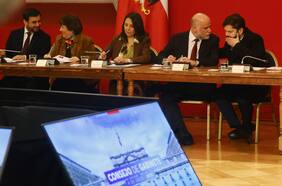 Presidente Boric encabeza primer consejo de gabinete tras primarias oficialistas